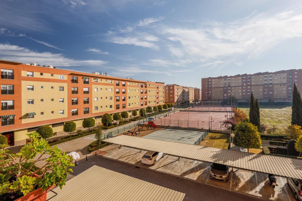 Descanso-Elegancia En Sevilla Parking Gratuito Екстериор снимка